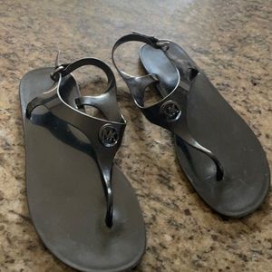 Micheal kors rubber sandals